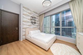 Upgraded Bay Central 1 Bed - Marina and Pool View - 1