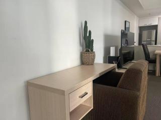Affordable CBD 2Beds and Ducted AC Walk to everything - 7
