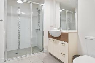 Affordable CBD 2Beds and Ducted AC Walk to everything - 5