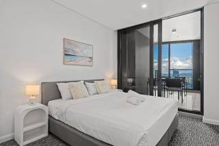 SkyHigh Ocean Luxe Balcony and Resort Amenities - 6