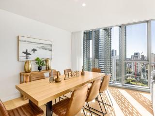 Luxe Broadbeach Escape 4BR with Ocean Views and Pool - 6