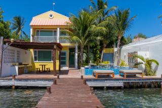 Marina Comodoro - Isla Mujeres - 0
