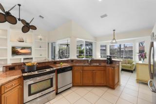 Seaside waterfront home with heated pool and dock - Marco Island - 3