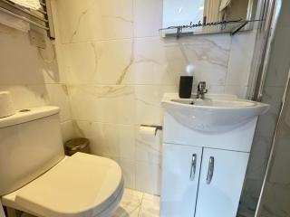 BETTY HOMES Camden STUDİOS - 6