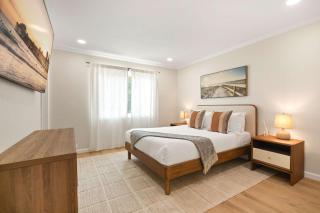 Renovated Coastal 2BR - Stylish & Bright - 6