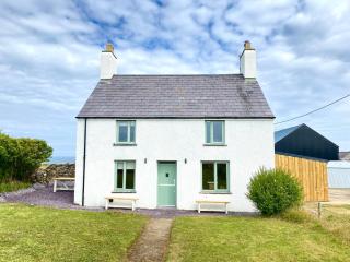 Mynachdy, North Wales Luxury Rural Farmhouse - Twdweiliog - 9
