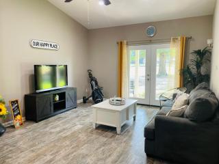 Resort Living near Lake Conroe - 9