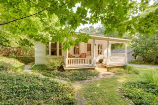 half Mi to Dtwn Frankfort Fernhaven Home with Yard - 9