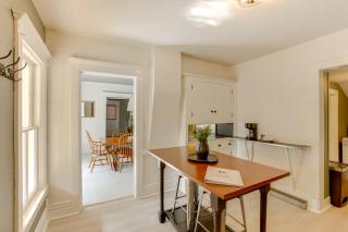 Home Close to Downtown Frankfort, Walk to Beach! - 5