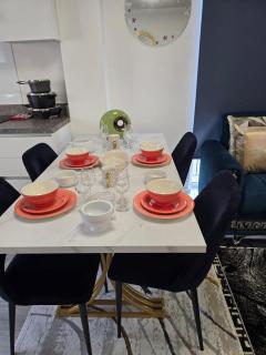 Mega3 Luxury 2Bedrooms Apartment -2Baths, 2Toilets - 8