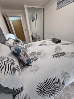 Mega3 Luxury 2Bedrooms Apartment -2Baths, 2Toilets - Moffat - 5