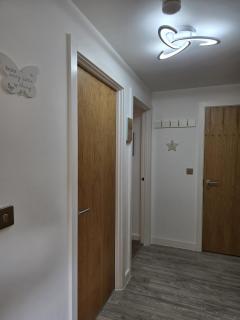 Mega3 Luxury 2Bedrooms Apartment -2Baths, 2Toilets - Moffat - 4