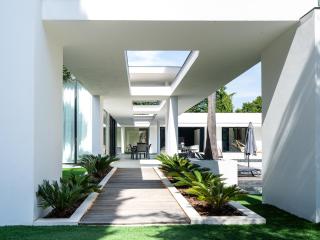 Villa L'oasis, piscine intérieur, extérieur sauna, cinéma - 6