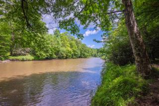 Private Hike to the New River - Hot Tub, Fire Pit, and Foosball - West Jefferson - 7
