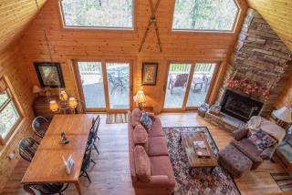 Private Hike to the New River - Hot Tub, Fire Pit, and Foosball - West Jefferson - 5