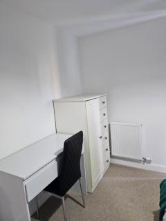 Double Cosy bedroom in central Dartford-Close to all amenities - Dartford - 8