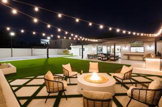 D&G Retreat-Resort Style Backyard-North Scottsdale - 0