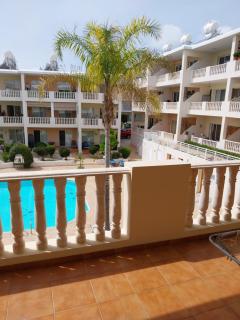 One bedroom apartment at diana gardens - 1