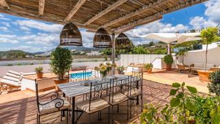 House with 3 ensuite bedrooms and a private pool - 4