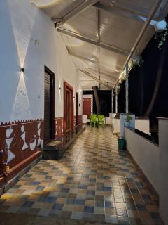Hatti Retreat - Hill View Pool Villa near Bangalore - 1