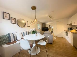 Prinshöjden Hotel - Smart Digital Apartments & Villas - 0