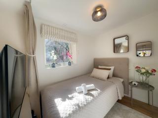 Prinshöjden Apartments & Villas - Katrineholm Near Central - 6