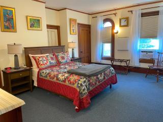 Falls Farmstead 1865 Ellis House - Apt 3 - 3