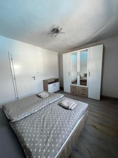 Melissa luxury Apartment - - 6