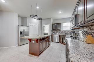 Private Theater and Pool Spacious Mission Home - 2