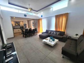 Unique 3 Bedrooms Villa las Palmas 41 - 0