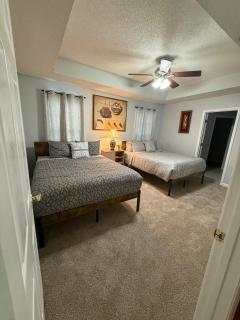 Spacious 3BR Home Sleeps 12 Near Valdosta - Hahira - 3