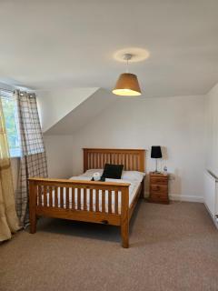 Very Large King bedroom- Dartford Central - Dartford - 7