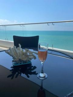 Grand Diamond Beach lujoso departamento frente al mar - 9