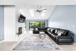 Villa Linda - Gorgeous Direct Sailboat Access home with solar heated pool – SWFL Rentals - 2