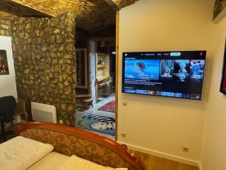 Cave Residence 1906 - 1