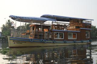 Riveria Caravan Houseboat - 0
