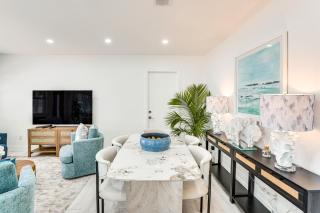7 Mi Huntington Beach Family Home with Patio! - 4