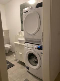 3 for Three Entire Apartment - Ytri-Njarðvík - 6