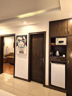 The Grandview Manor - 2 Bed Luxury Apartment with City Views - Rawalpindi - 1