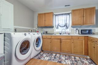 1 Mi to Dtwn Wilmington Apt in Cargo District - 3