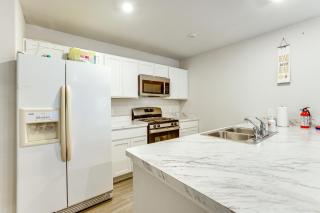 Near Hiking and Fishing Airy Retreat in Cleveland! - Cleveland - 9