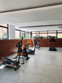 Modern 265m2 Flat BBQ Pool Gym - 7