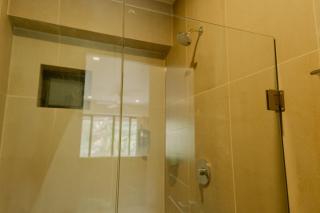 Solana - - 4
