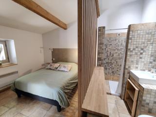 L'Olive, chambre agréable au Mas des Roses - 9