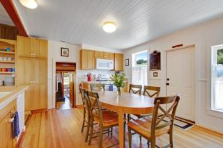 Headlands View Home - 0