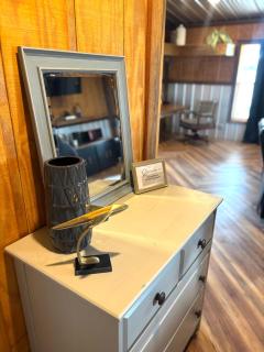 Garrison Airport Guest-suite - 4