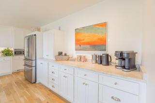Country Hilltop Retreat Near KC & Overland Park - 1