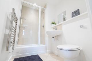 2 Bed Apt next to Cube, Mailbox - Birmingham City Centre With BALCONY & FREE SECURE PARKING - Smart TV's - Birmingham - 5