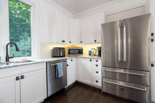 Butterfly Lake House | Cozy & Peaceful Stay - Port Carling - 3