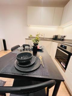 Copeland Court Apartments - London - 1